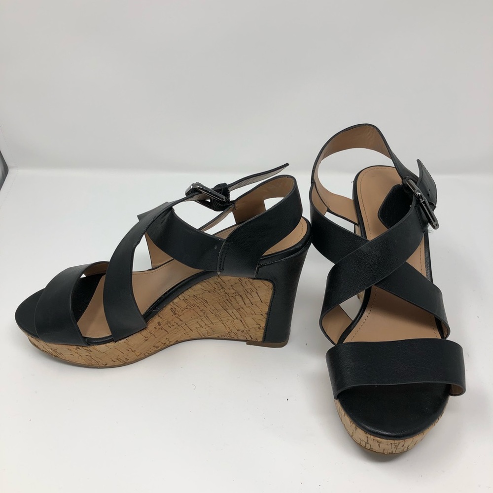 Shoes - Picture 2 of 4